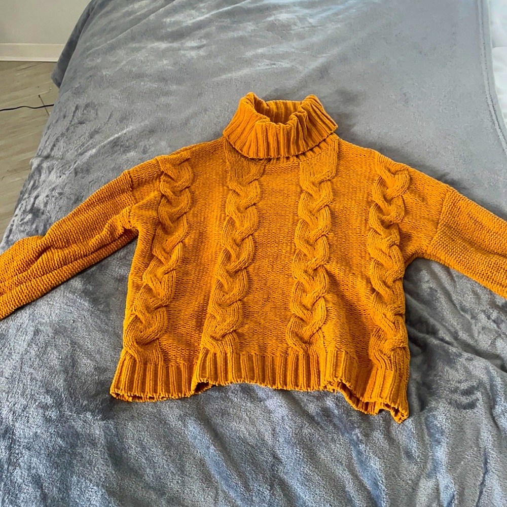 Olive+oak L cable-knit turtleneck sweater